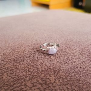 Lavender jadeite ring