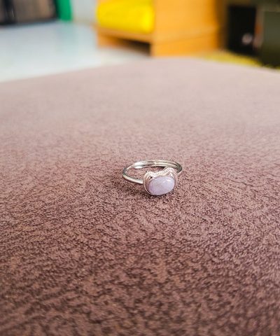 Lavender jadeite ring