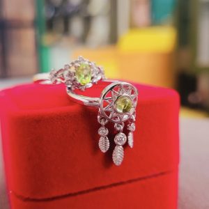 Peridot Rings