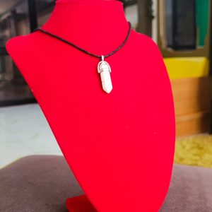 White howlite hexagonal pendant